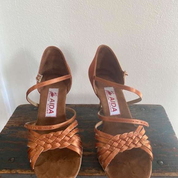 Aida Latin Rhythm Dance Shoe - Picture 4 of 5